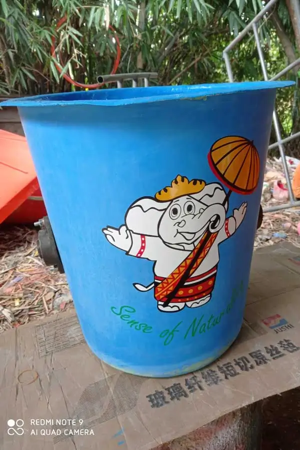 ember tumpah kolam renang sense of nature