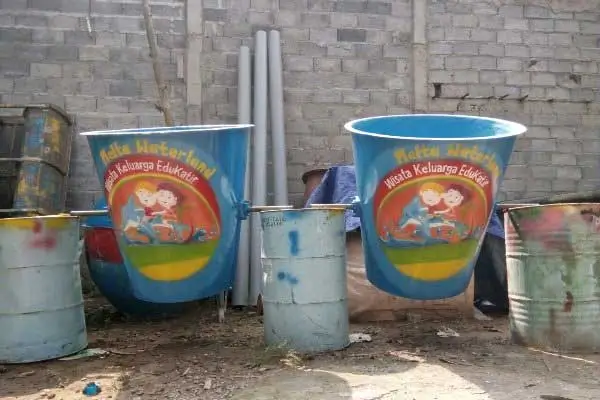 ember tumpah wisata keluarga edukatif