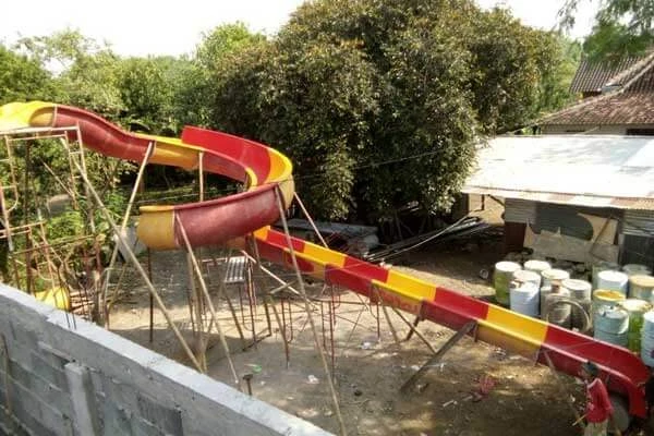 tempat produksi perosotan waterboom